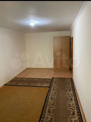 4-к. квартира, 78 м², 1/5 эт.