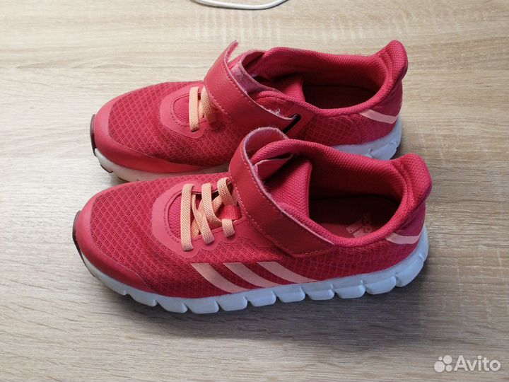 Кроссовки adidas