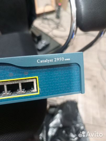 Коммутатор Cisco WS-C2950T-24