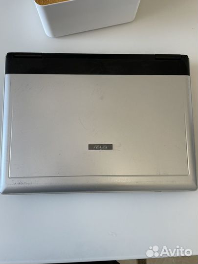 Ноутбук asus