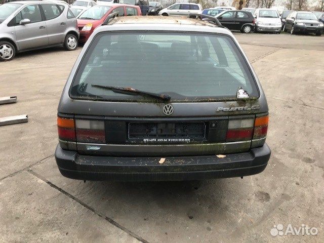 Разбор на запчасти Volkswagen Passat 3