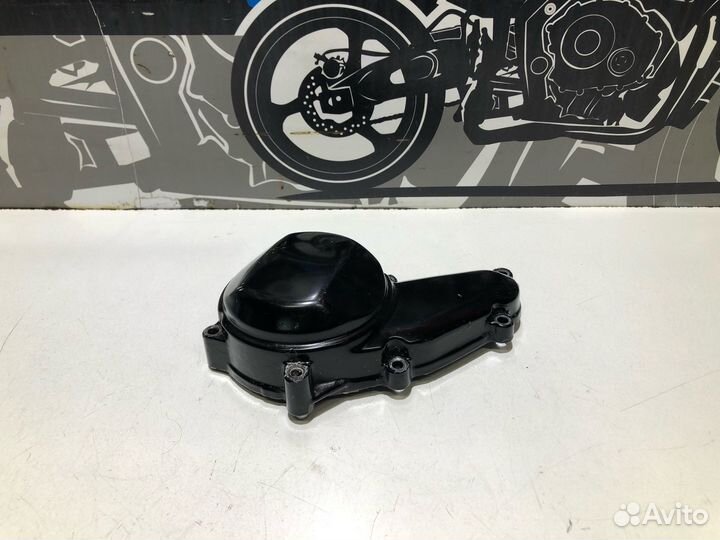 Крышка двигателя правая Yamaha FZ 400 Fazer 1997г