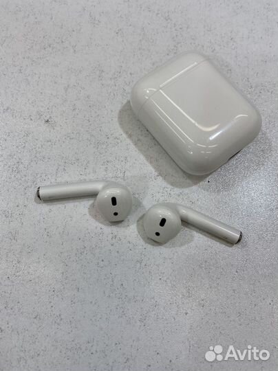 Беспроводные наушники apple airpods 1