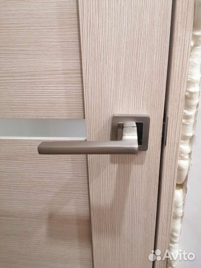 Дверь новая межкомнатная