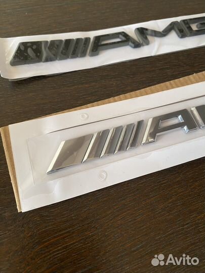 Эмблема шильдик на крышку багажника Mercedes AMG
