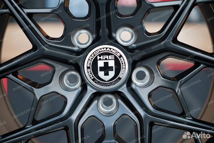 Литой диск HRE R18 5x114.3