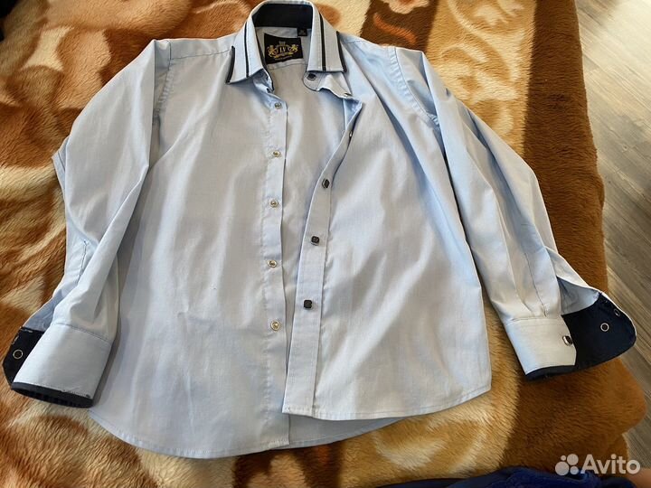 Рубашки на мальчика для школы в отличном состоянии