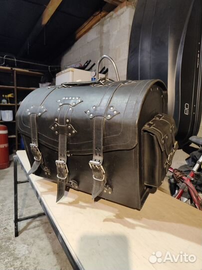 Центральный кофр на мотоцикл, кожа