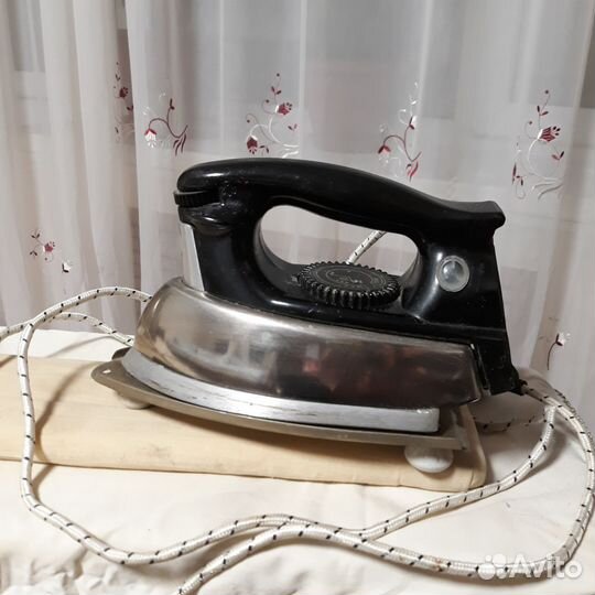 Утюг из СССР