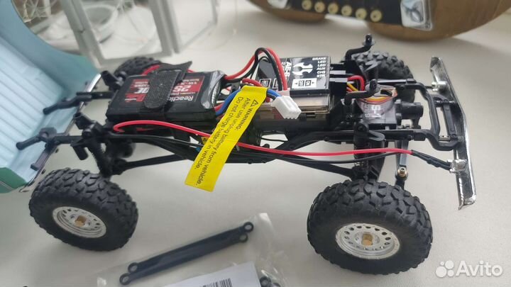 Радиоуправляемый Axial SCX24 1:24