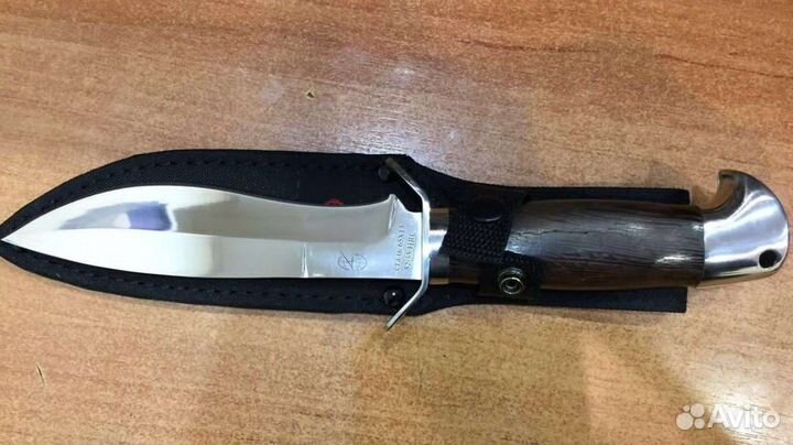 Нож туристический