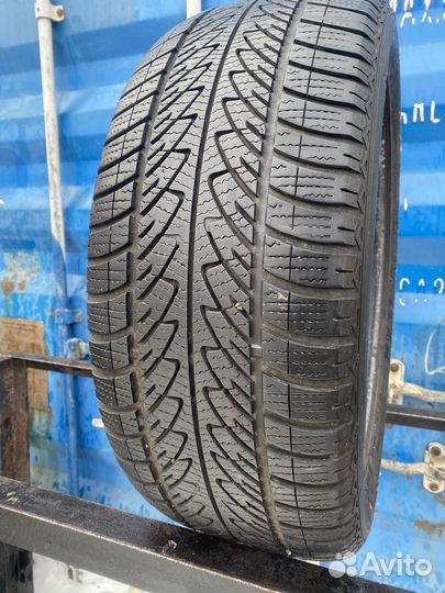 Goodyear UltraGrip 8 Performance 225/50 R17