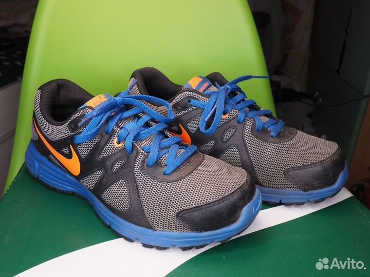 Кроссовки Nike revolution 2