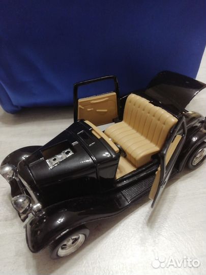 Коллекционная мотоциклист