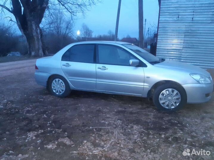 Mitsubishi Lancer 1.6 МТ, 2004, 240 000 км