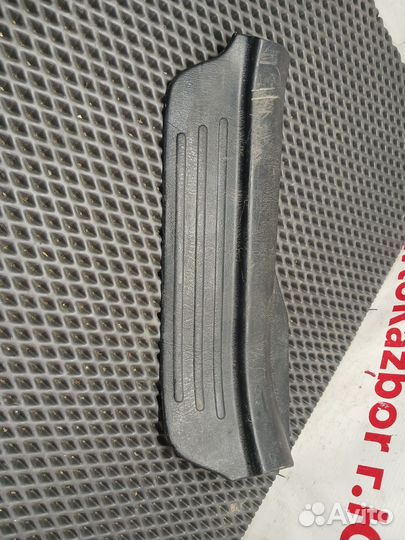 Накладка порога задняя левая Toyota Tercel