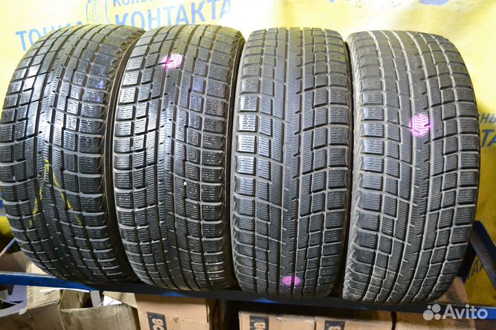 Yokohama Ice Guard IG52C 215/45 R17