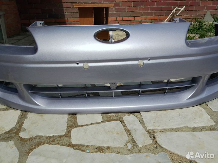 Бампер передний передний Toyota Cynos