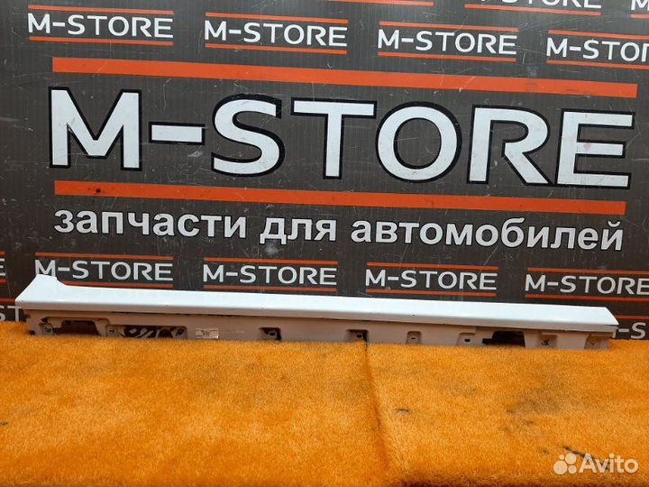 Накладка на порог правая Bmw 5-Series F10 N52B30