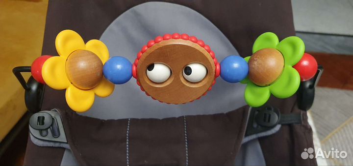 BabyBjorn Кресло-шезлонг с игрушкой (оригинал)