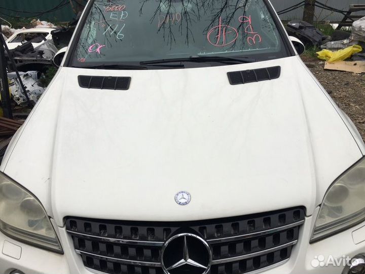 Капот Mercedes Benz Ml 500 W164.175 113.964 2005