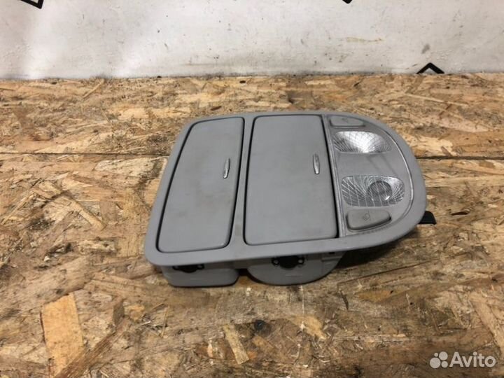 Плафон подсветки салона передний Hyundai Santa Fe