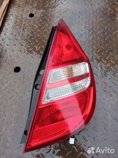 Фонарь задний правый hyundai i30