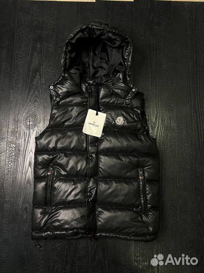 Жилетка Moncler bormes