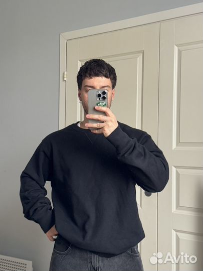 Свитшот uniqlo черный размер XL