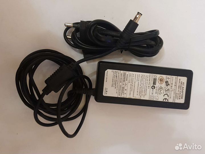 Блок питания для ноутбука 19 Вольт 3 А