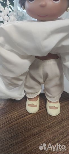 Кукла в свадебном платье precious moments