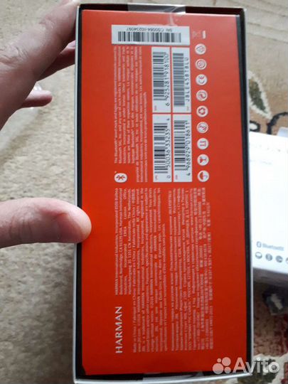 Беспроводные наушники JBL