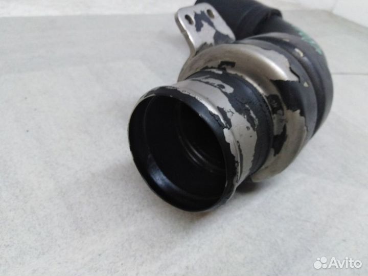 Патрубок интеркулера