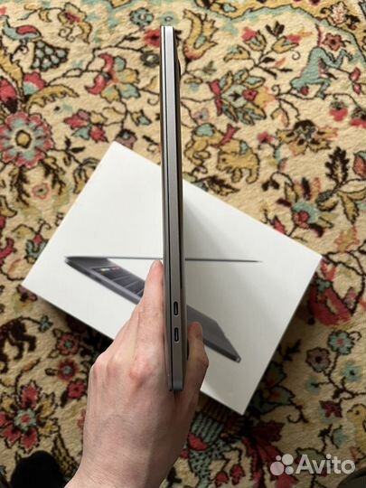 MacBook Pro 15 Retina 2018