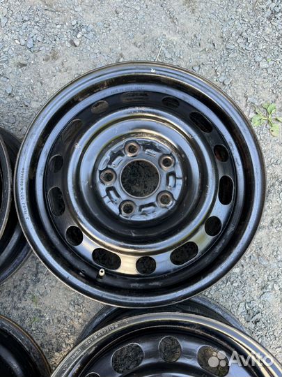 Диски r15 5x114.3 Mazda 3 оригинал