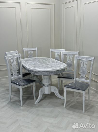Комплект стол и стулья. В наличии