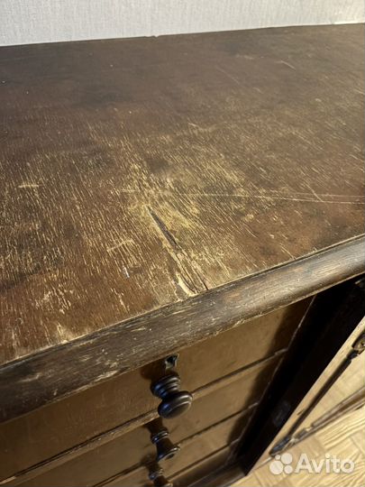 Старинный комод