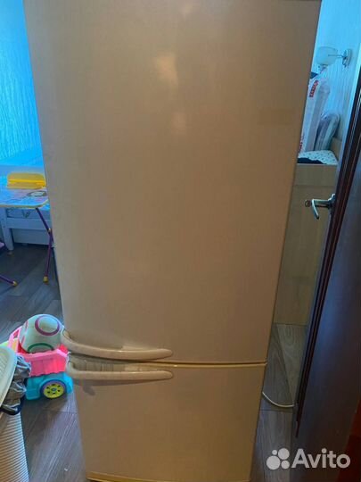 Холодильник атлант двухкамерный