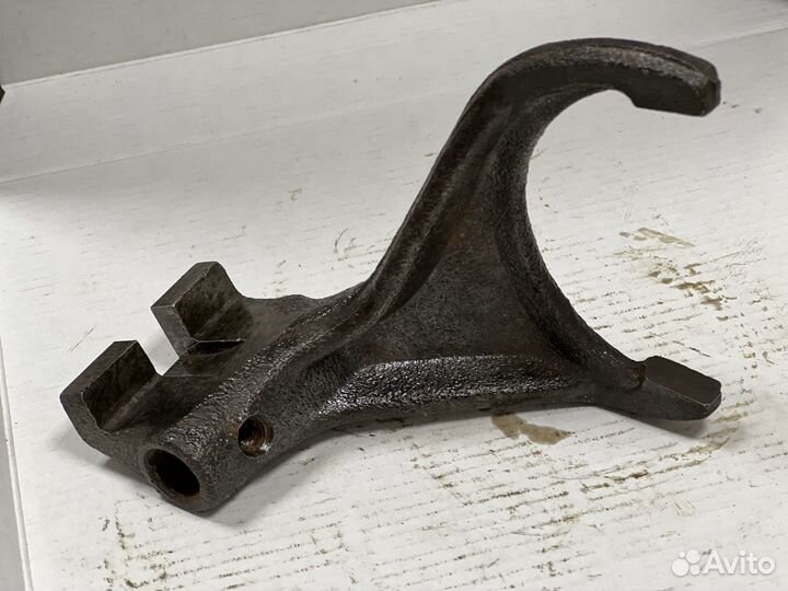 Вилка 3-4 передачи кпп УАЗ 469 старого образца