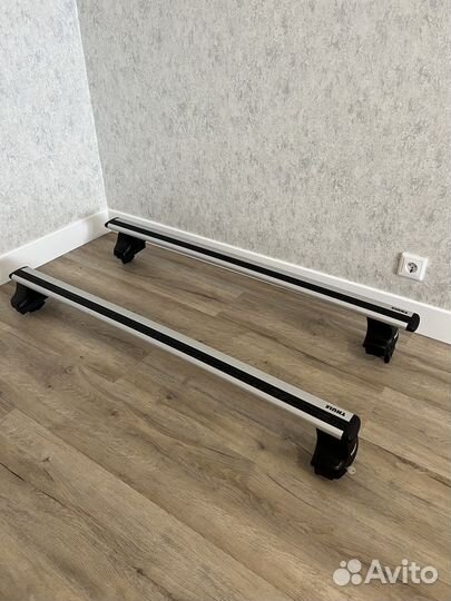 Багажник на крышу с упорами Thule 754