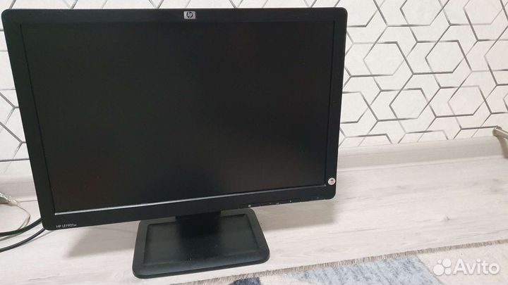 Монитор hp LE1901w