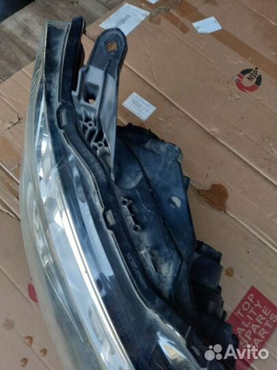 Фара передняя правая на mitsubishi outlander 3