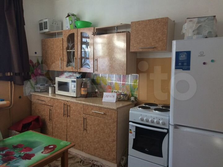 Комната 15 м² в 3-к., 1/2 эт.