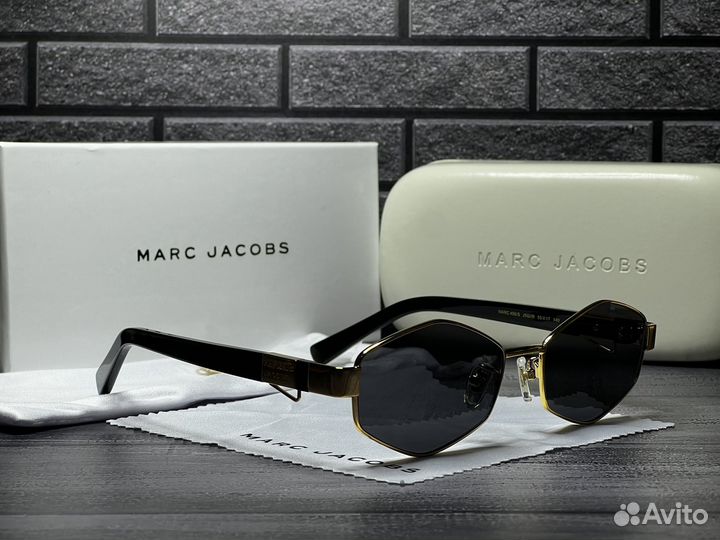 Солнцезащитные очки Marc Jacobs