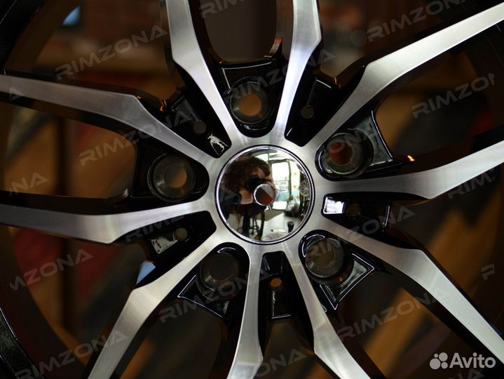 Литые диски HRE R17 для Kia. Рассрочка