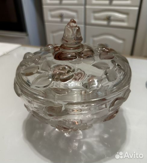 Конфетница с крышкой