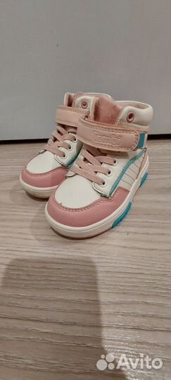 Кроссовки детские 23