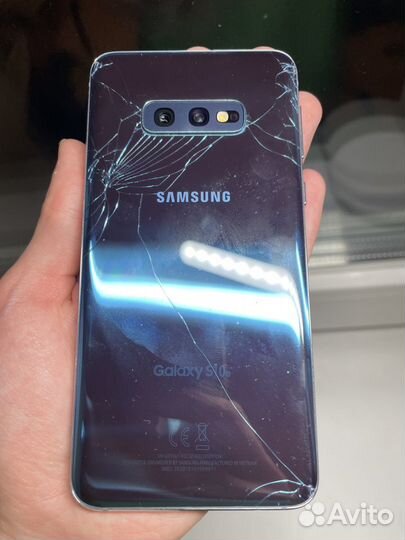 Samsung Galaxy S10e, 6/128 ГБ