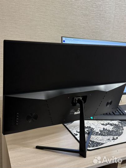 Монитор 70гц