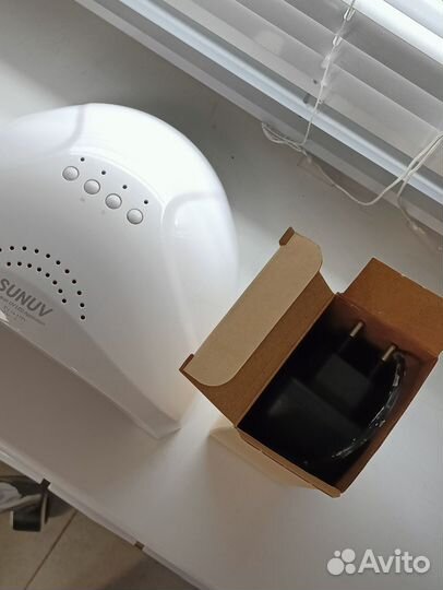 Лампа для сушки ногтей